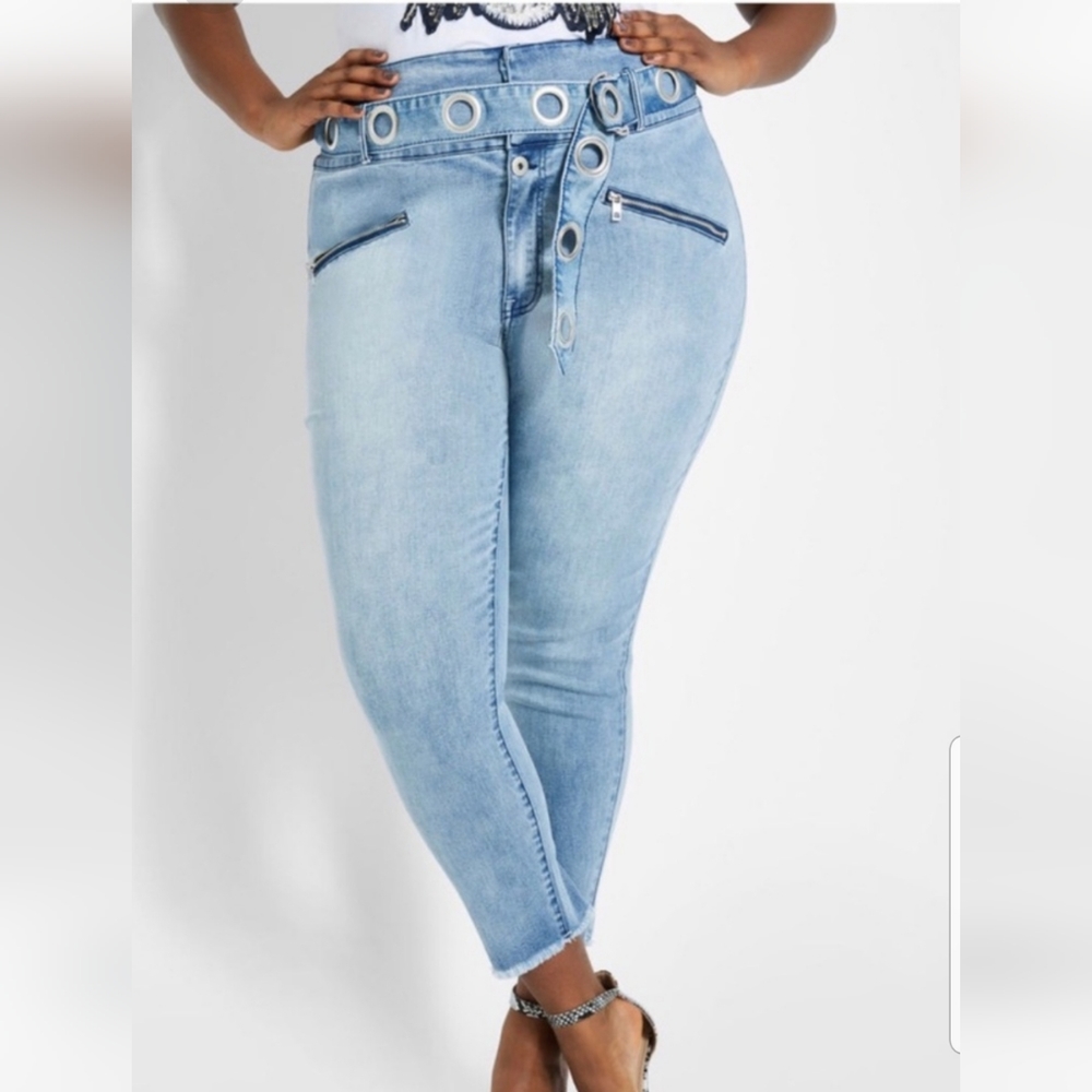 Nice Grommet Belted Skinny High Waist Jeans